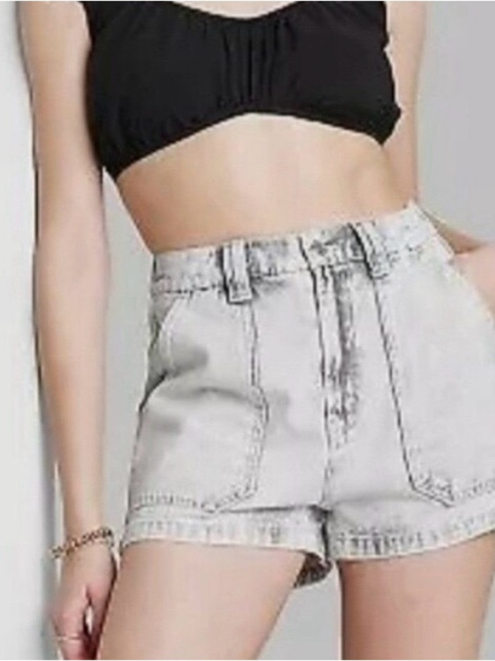 Wild Fable Women’s Super High-Rise Acid Wash Utility Denim Shorts Size 6